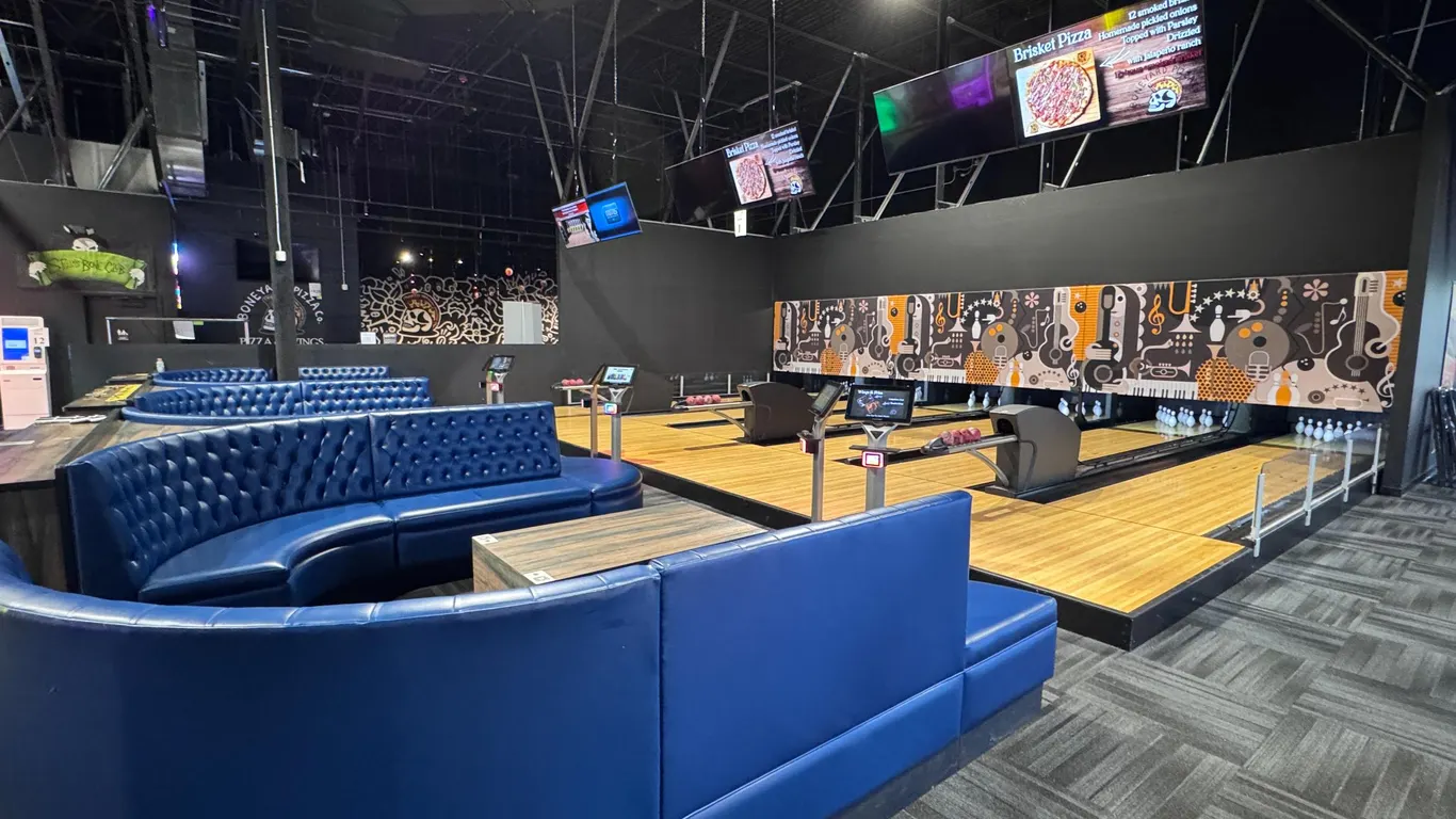 2022 QUBICA AMF 6-LANE DUCK PIN BOWLING ALLEY