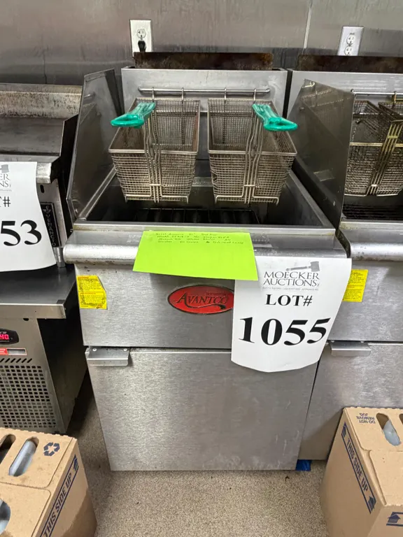 AVANTCO 21" DEEP FRYER (2020)
