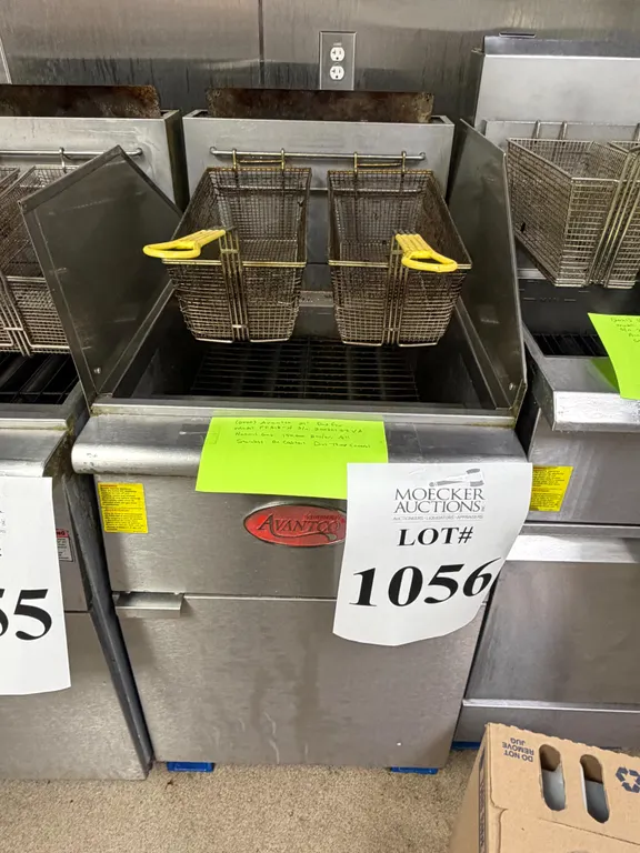 AVANTCO 21" DEEP FRYER (2020)