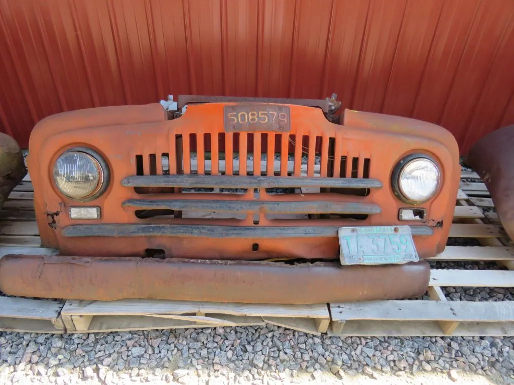 International Pickup Custom Front end cut for Automotive Art