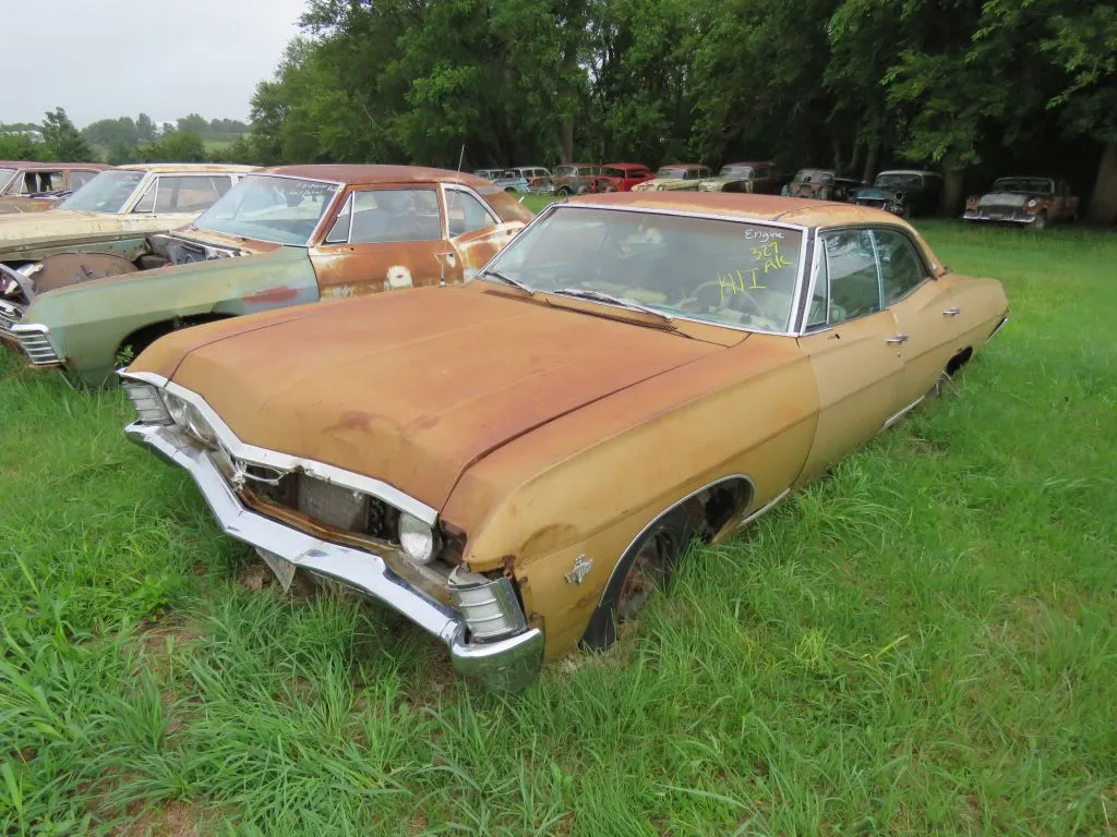 1967 Chevrolet Caprice 4dr HT