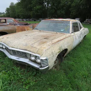 1967 Chevrolet Biscayne 2dr Sedan