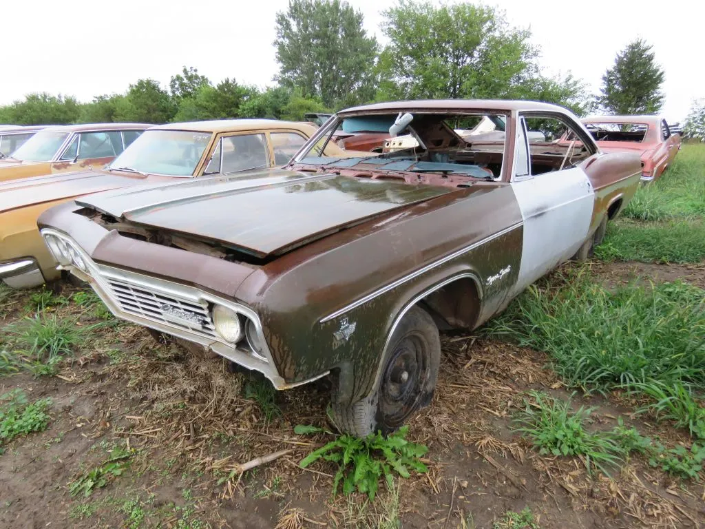 1966 Chevrolet Impala SS 2dr HT