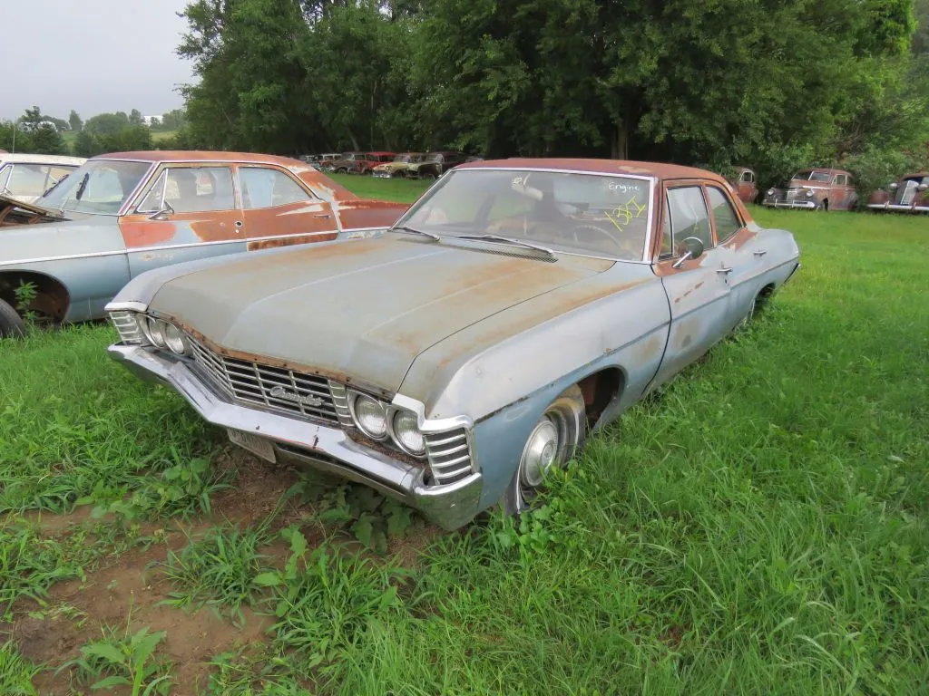 1967 Chevrolet Biscayne 4dr Sedan