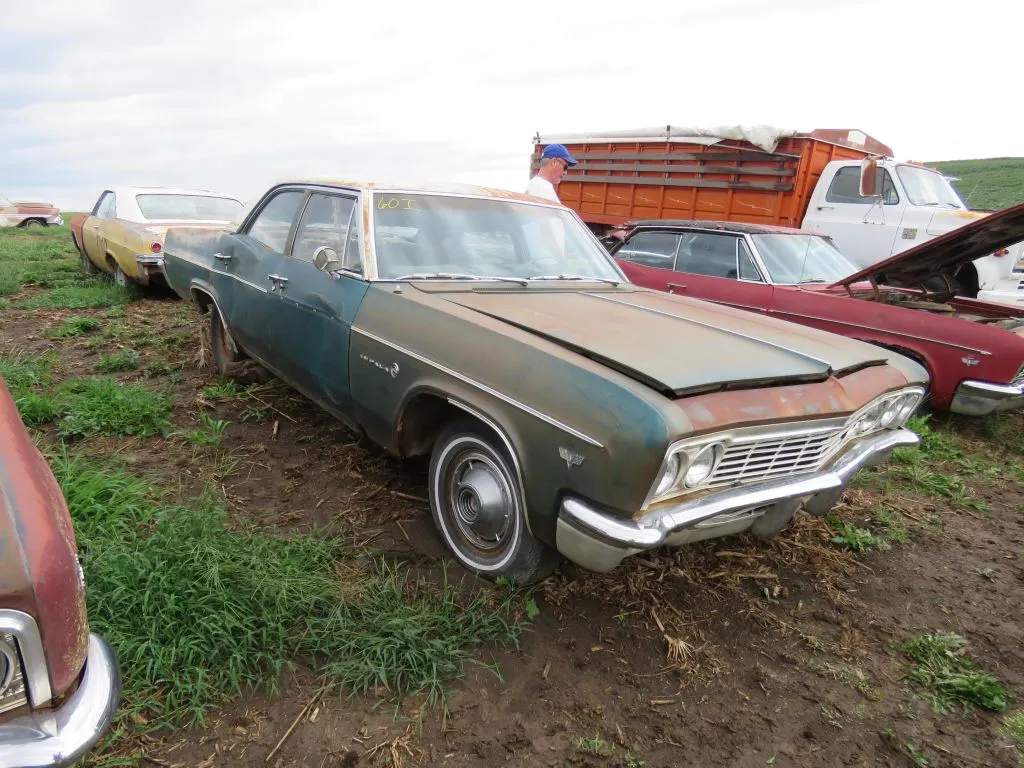 1966 Chevrolet Impala 4dr Sedan