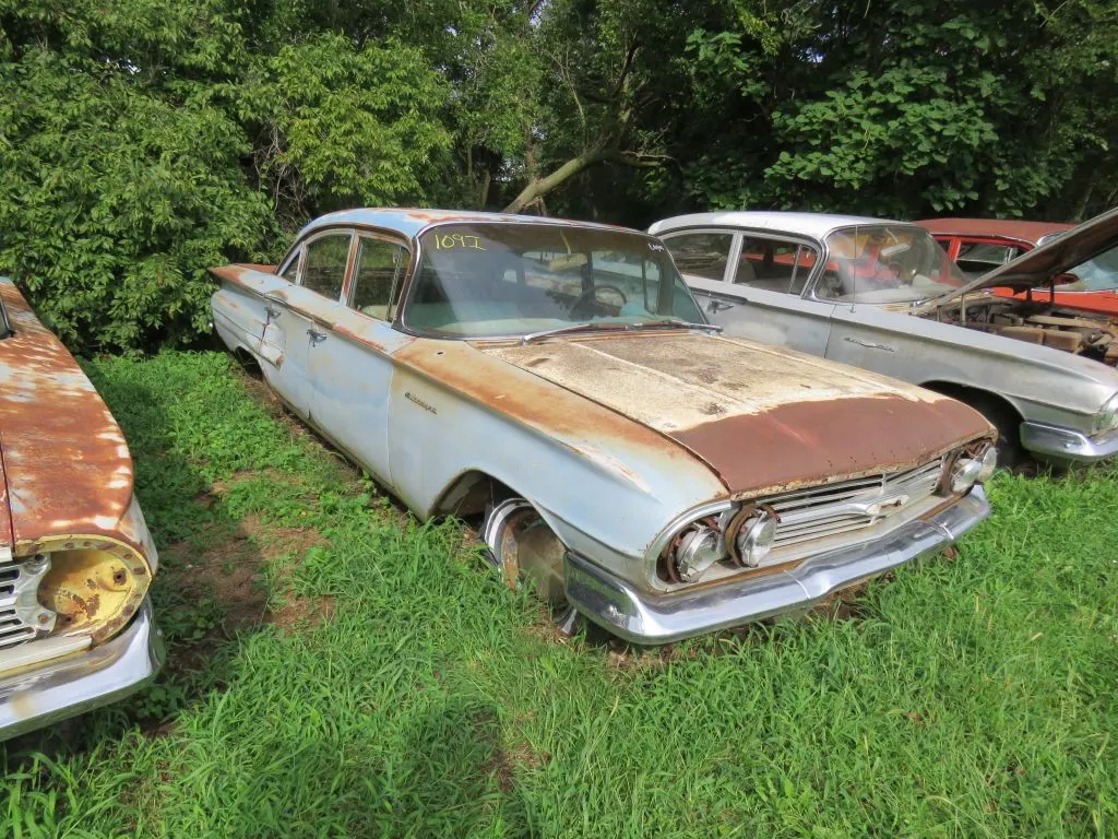 1960 Chevrolet Biscayne 4dr Sedan