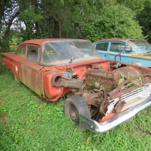 1960 Chevrolet Biscayne 2dr Sedan