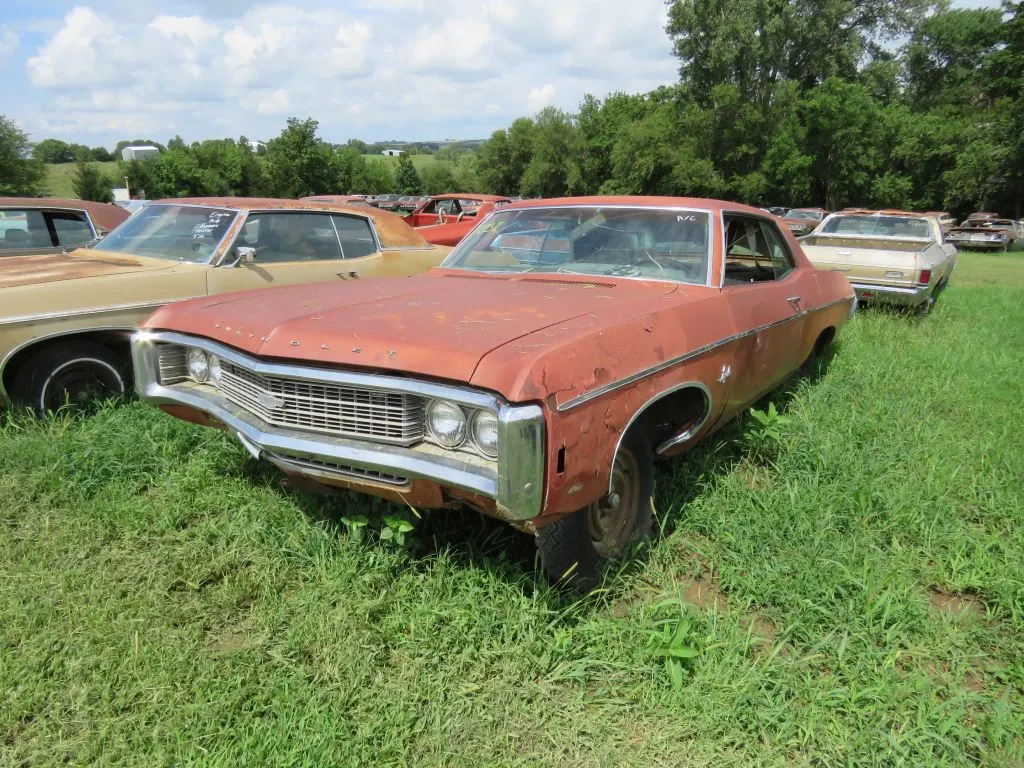 1969 Chevrolet Impala 2dr HT