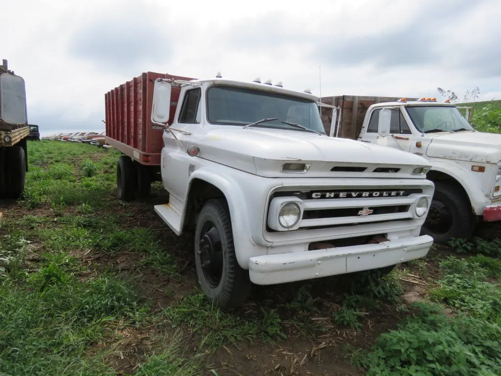 1966 Chevrolet C65 Grain Truck