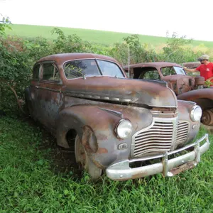 1941-2 Chevrolet Special Deluxe 2dr Sedan