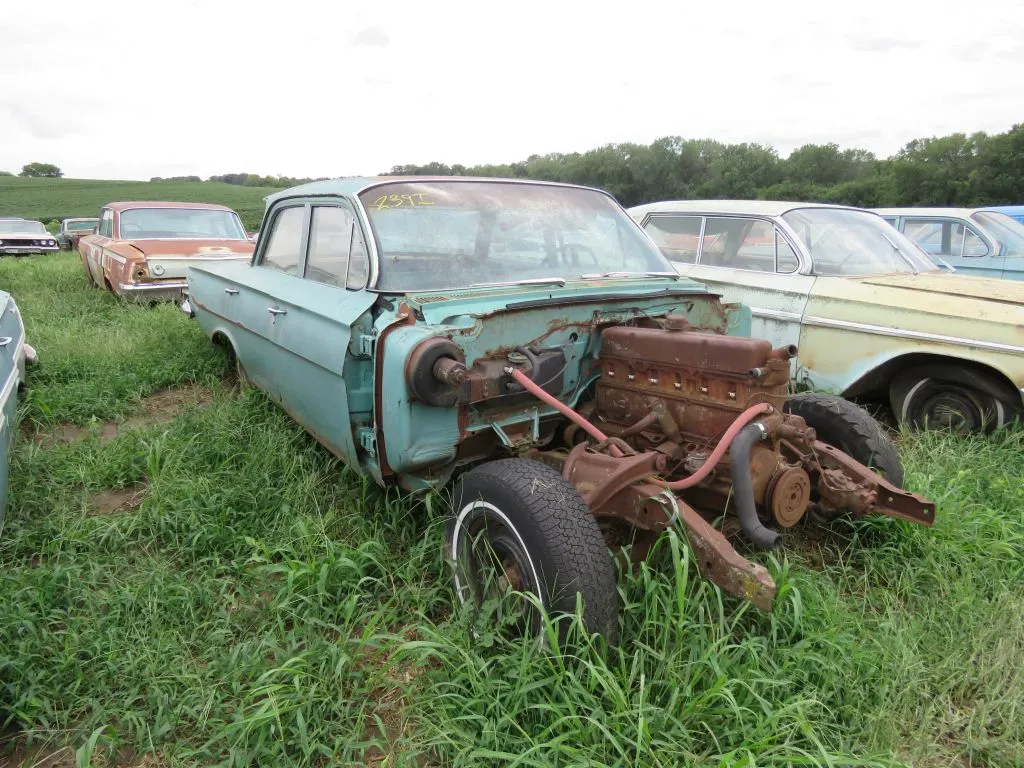 1961 Chevrolet Biscayne 4dr Sedan