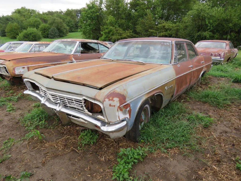 1966 Chevrolet Impala 4dr Sedan