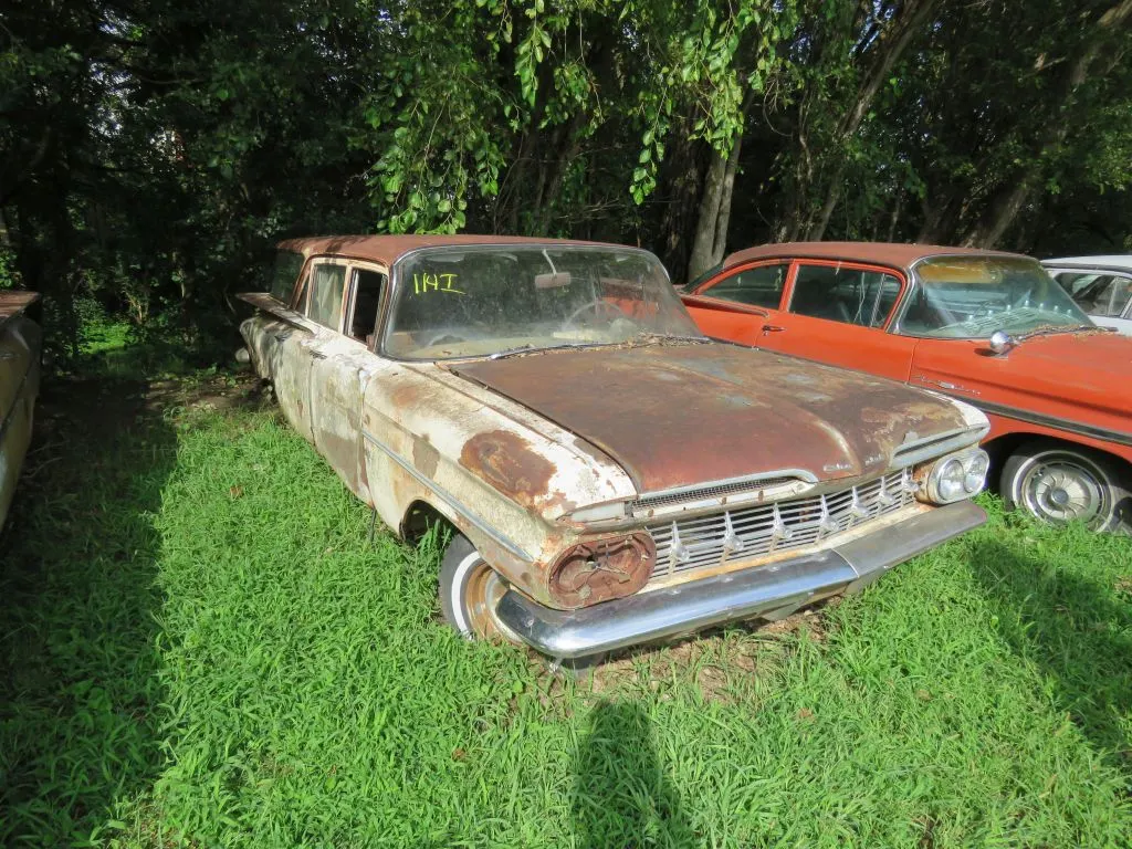 1959 Chevrolet Biscayne 4dr Wagon