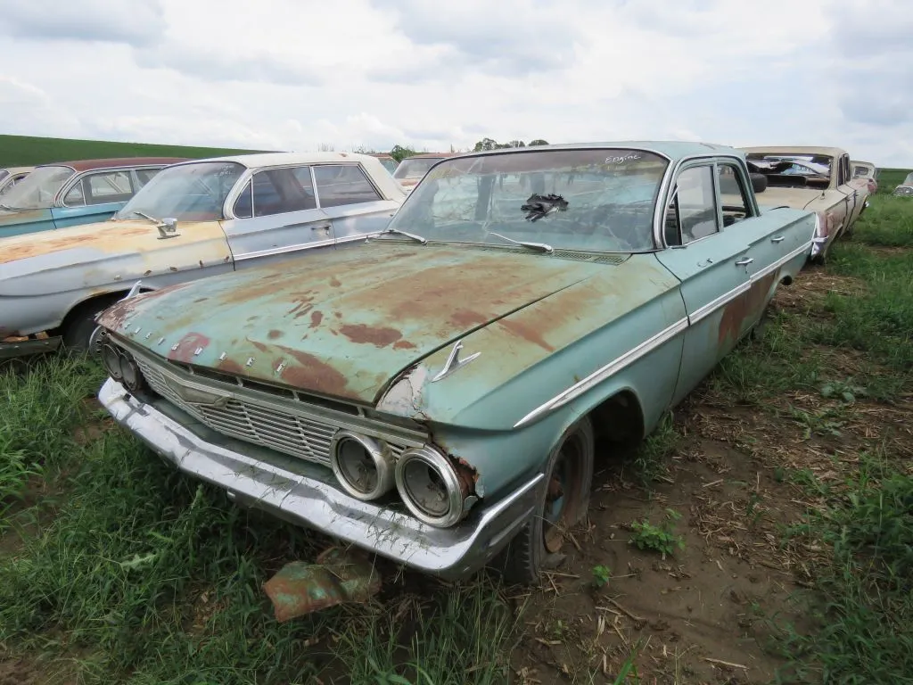 1961 Chevrolet Bel Air 4dr Sedan