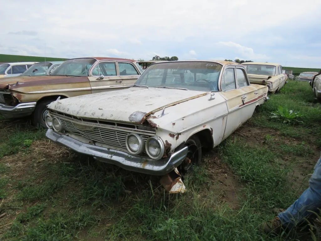1961 Chevrolet Impala 4dr Sedan