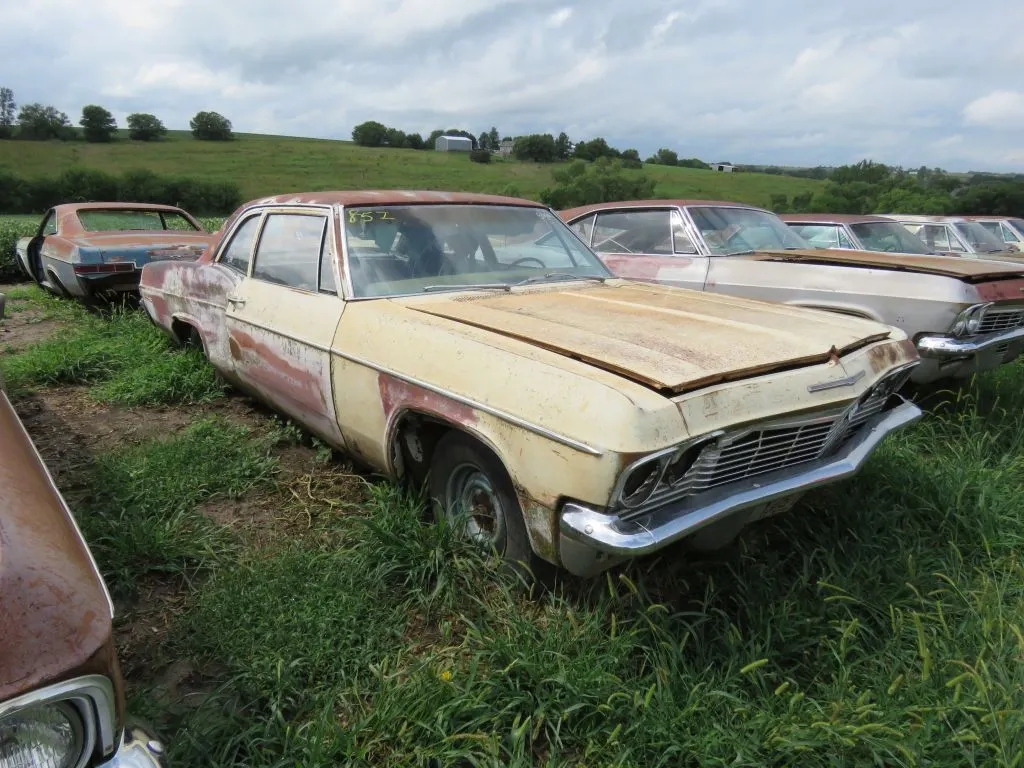 1965 Chevrolet Bel Air 2dr Sedan
