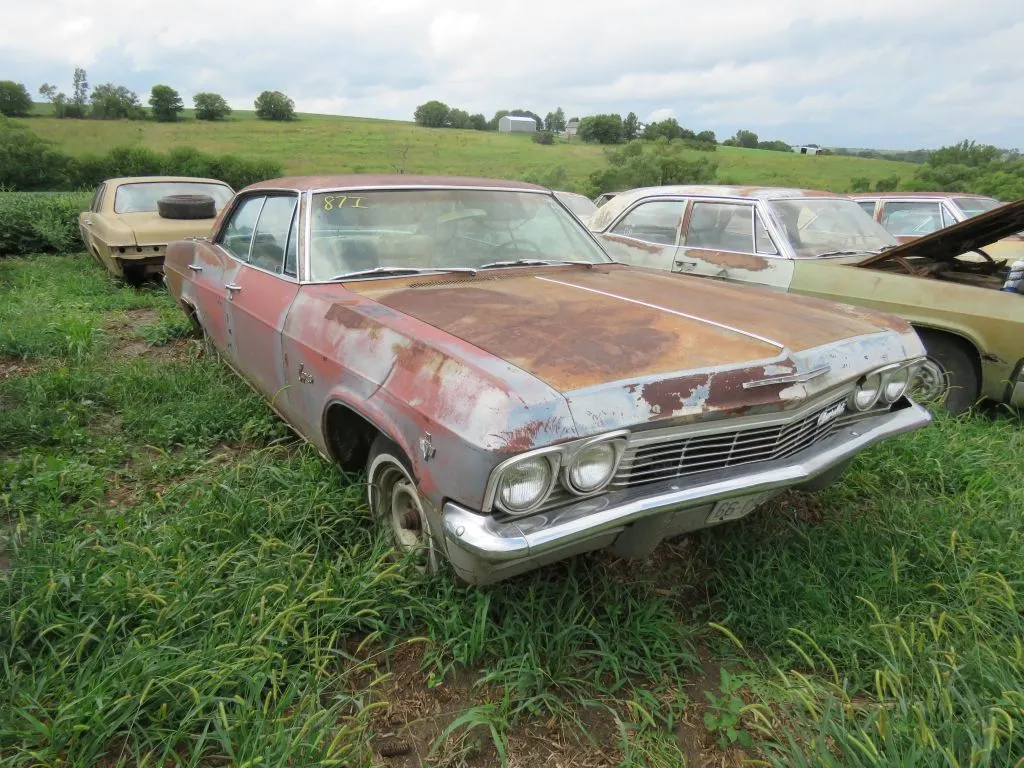 1965 Chevrolet Caprice 4dr HT
