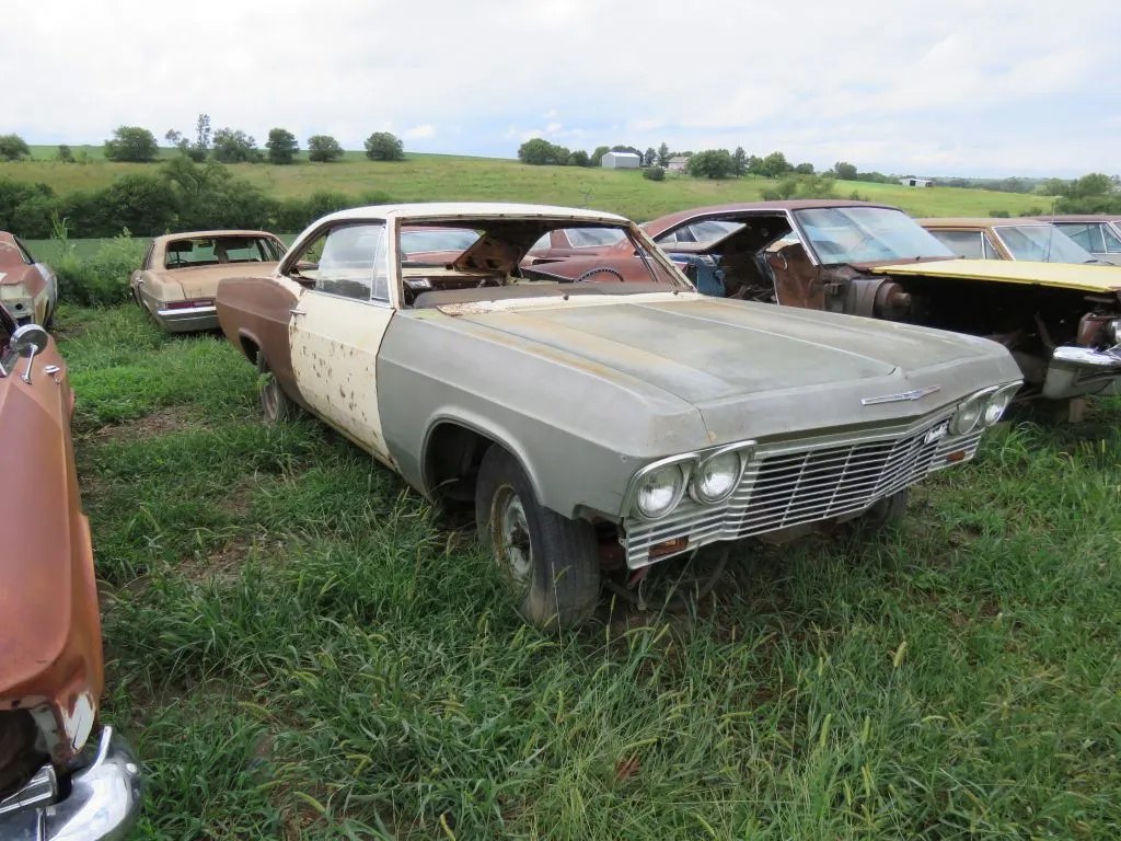 1965 Chevrolet Impala 2dr HT