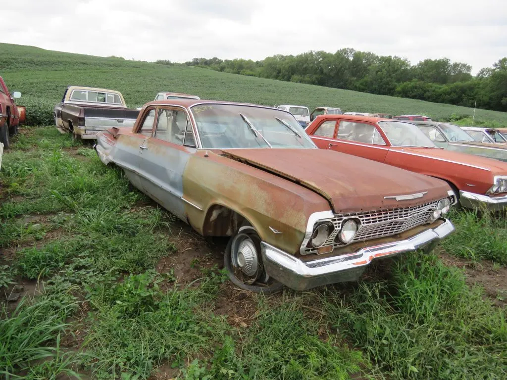 1963 Chevrolet Bel Air 2dr Sedan