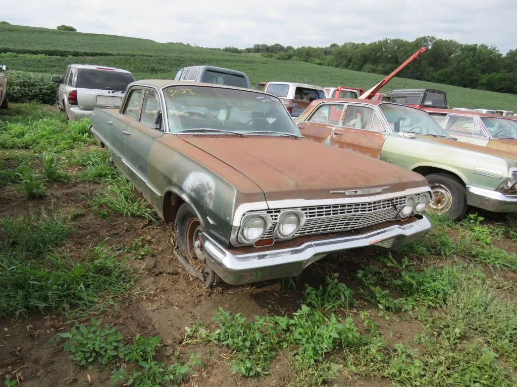 1963 Chevrolet Bel Air 4dr Sedan