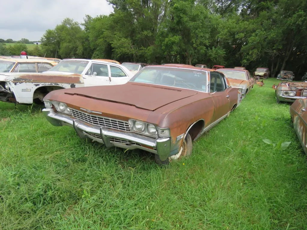 1968 Chevrolet Caprice 2dr HT