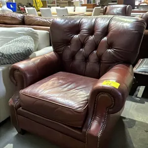 BROYHILL BUTTON BACK & STUDDED LEATHER ARM CHAIR
