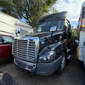 2015 Freightliner Cascadia 125