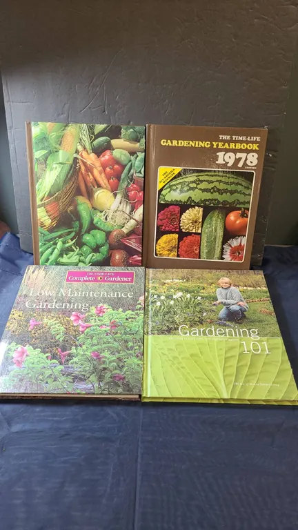 4 Gardening Books Time-Life, Martha Stewart 1972-2000