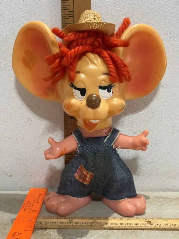1970 Roy Des. Of Florida Country Boy Mouse 10.5" Tall