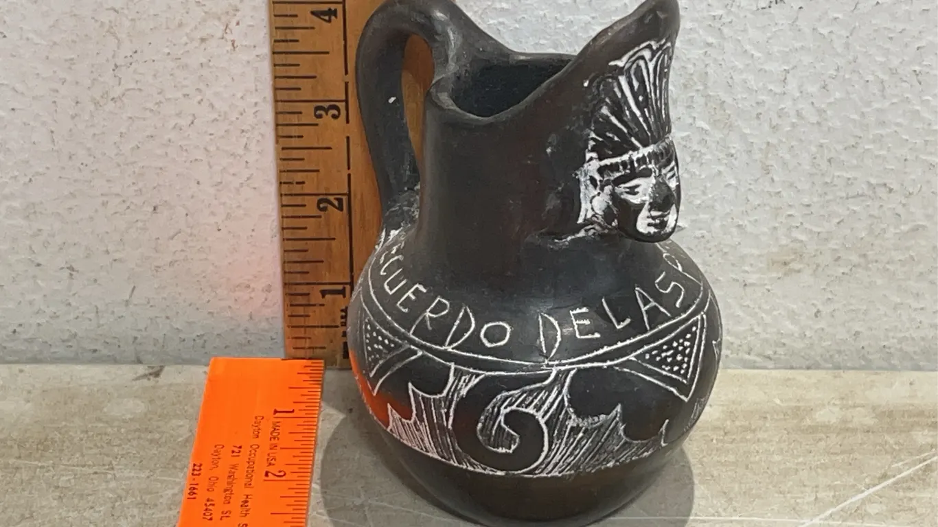 Vintage Handmade Pottery Recuerdo De Las Piramides Pitcher