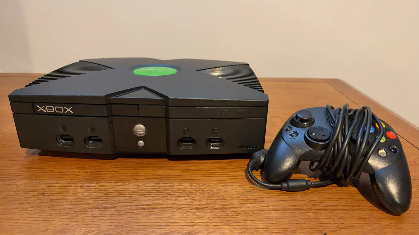 Original Microsoft Xbox Console with Controller and NCAA Football Game