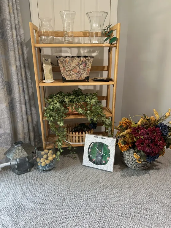 Home Decor Lot: Wood Shelf, Glass Vases, Floral Arrangement, Billiards Clock