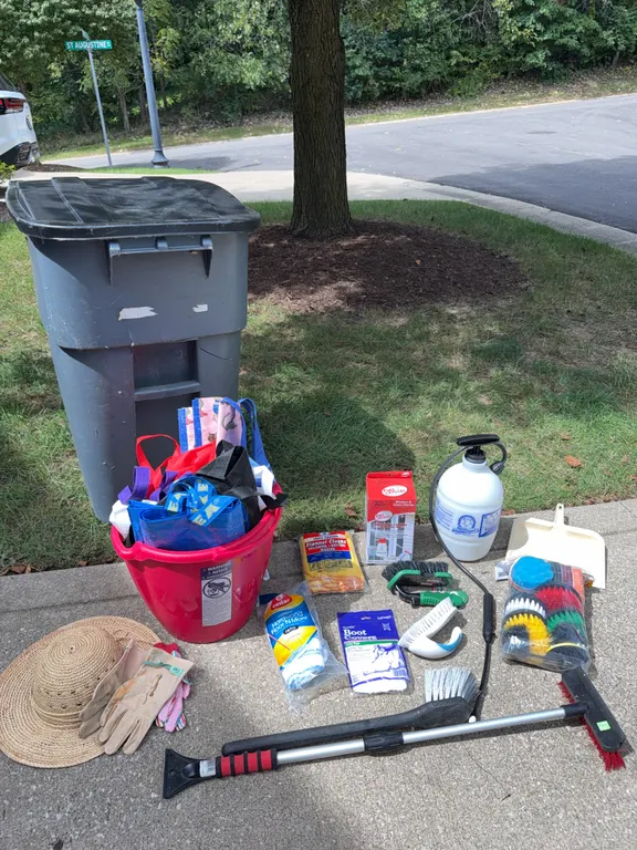 Garbage Tote, Cleaning Supply Bucket, and Garage Accessory Lot
