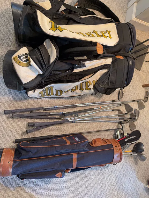 Golf Bags and Club Lot - Callaway, Titleist, Mizuno, MacGregor