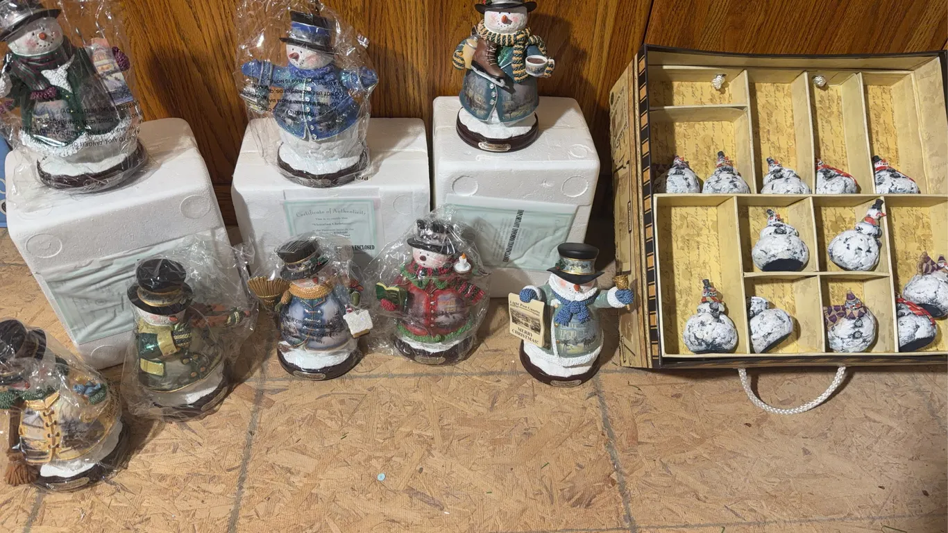 Thomas Kinkade Victorian Christmas Snowman Collection & Snowman Ornaments