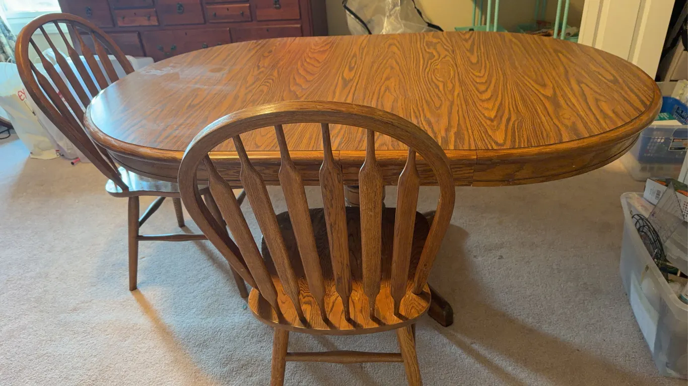 Oval Pedestal Dining Table with Leaf and 4 Windsor Chairs