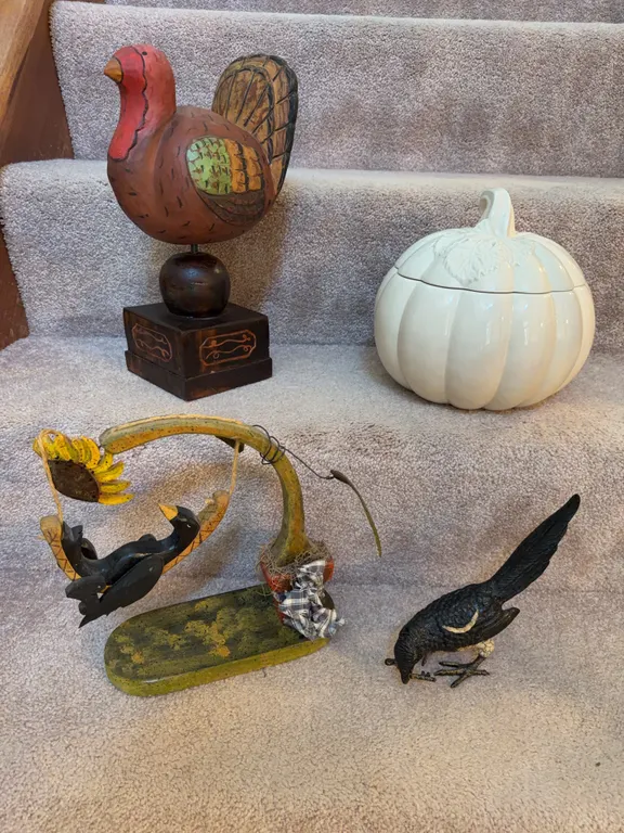 Fall Harvest Decor Lot: Foreside Turkey, Slatkin Pumpkin Tureen, Crows