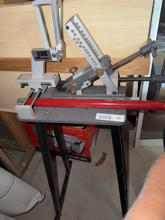 JIBE Golfgauge Loft and Lie Golf Club Bending Machine