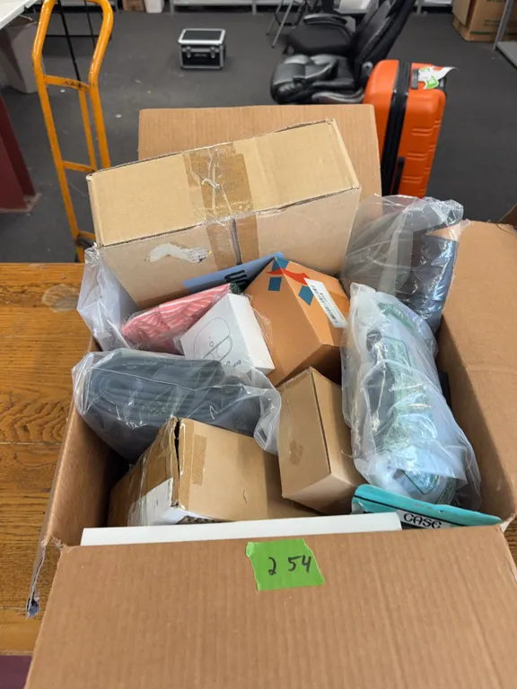 Miscellaneous items in boxes new
