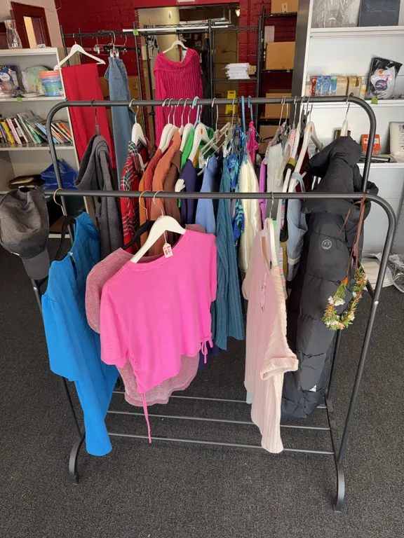 Clothes rack with clothes