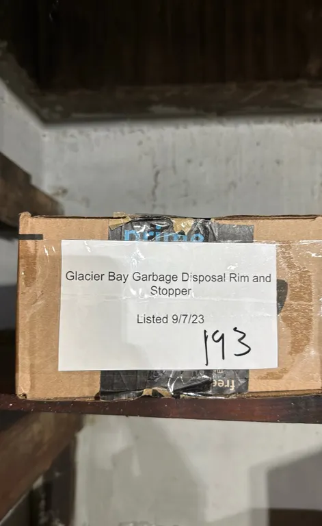 Glacier Bay Garbage Disposal Rim and Stopper