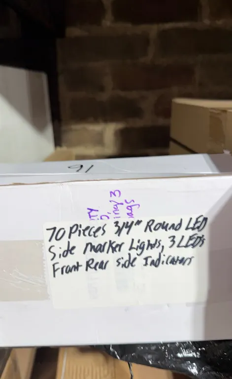 70-Piece 3/4" Round LED Lighting Set