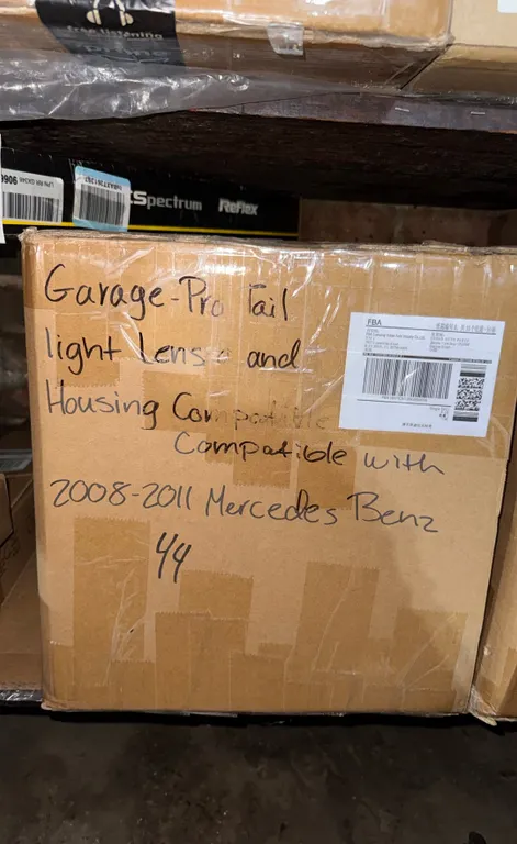 Garage-Pro Tail Light Lens and Housing for Mercedes