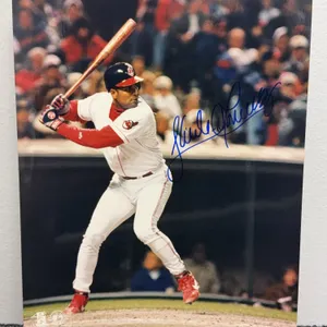 Sandy Alomar Jr. Autographed 8x10 Photo