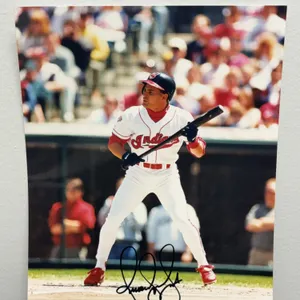 Omar Vizquel Autographed 8x10 Photo