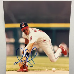 Omar Vizquel Autographed 8x10 Photo