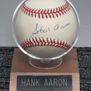 Hank Aaron Autographed Rawlings National League Baseball w/ Holder