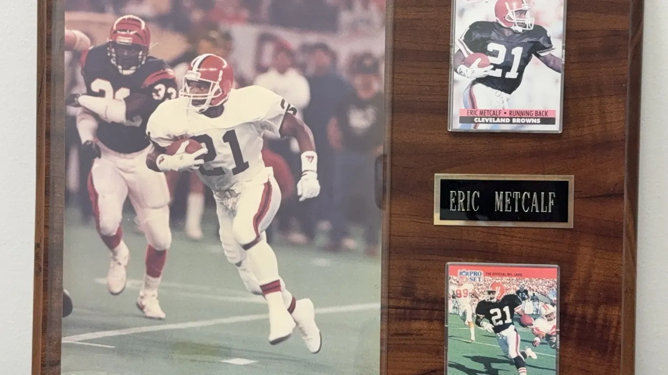 Vintage Eric Metcalf Cleveland Browns Wall Plaque
