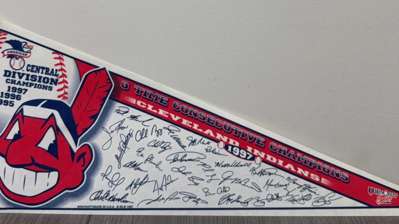 1997 Cleveland Indians 3 Time Consecutive A.L. Central Division Champions Souvenir Pennant