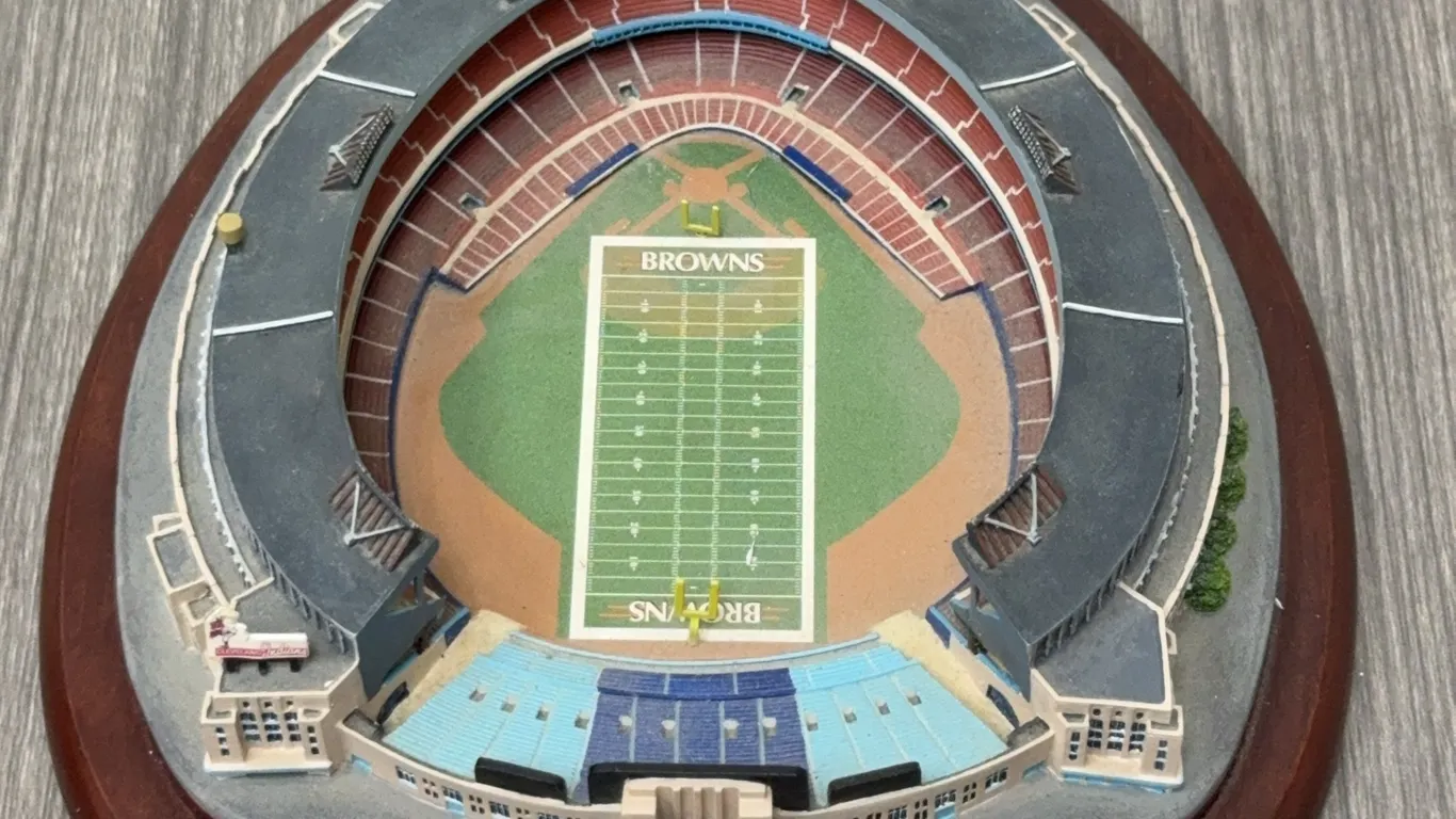 Cleveland Municipal Stadium Danbury Mint Replica Stadium